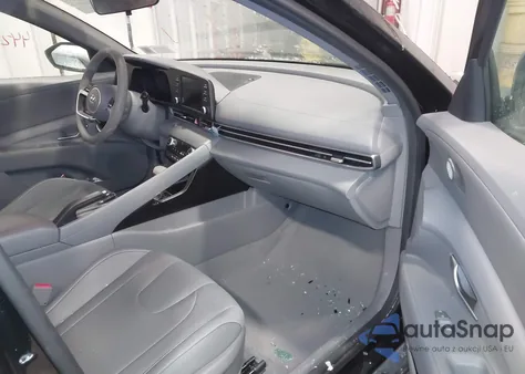 2022 Hyundai Elantra Sel z USA, uszkodzony, nr VIN 5NPLM4AG9NH074614